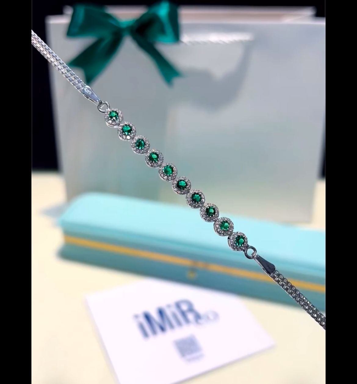 green-bracelet-adjustable